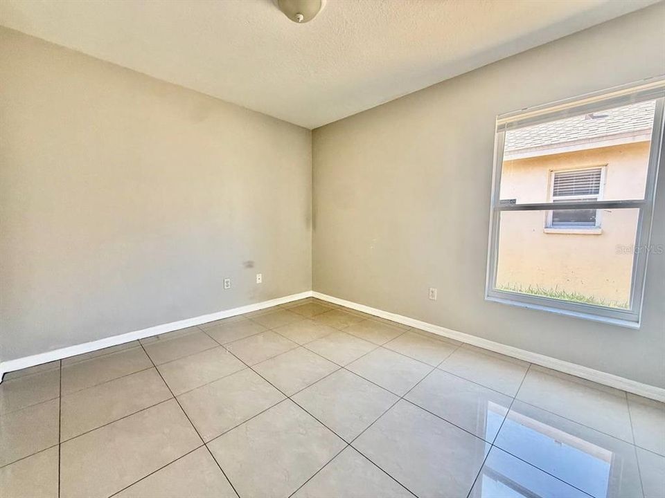 В аренду: $1,800 (3 спален, 2 ванн, 1238 Квадратных фут)