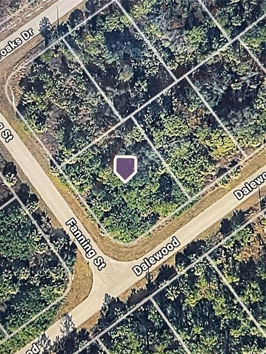 На продажу: $16,000 (0.30 acres)