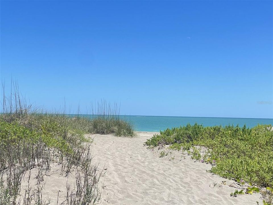 待售: $300,000 (0.20 acres)