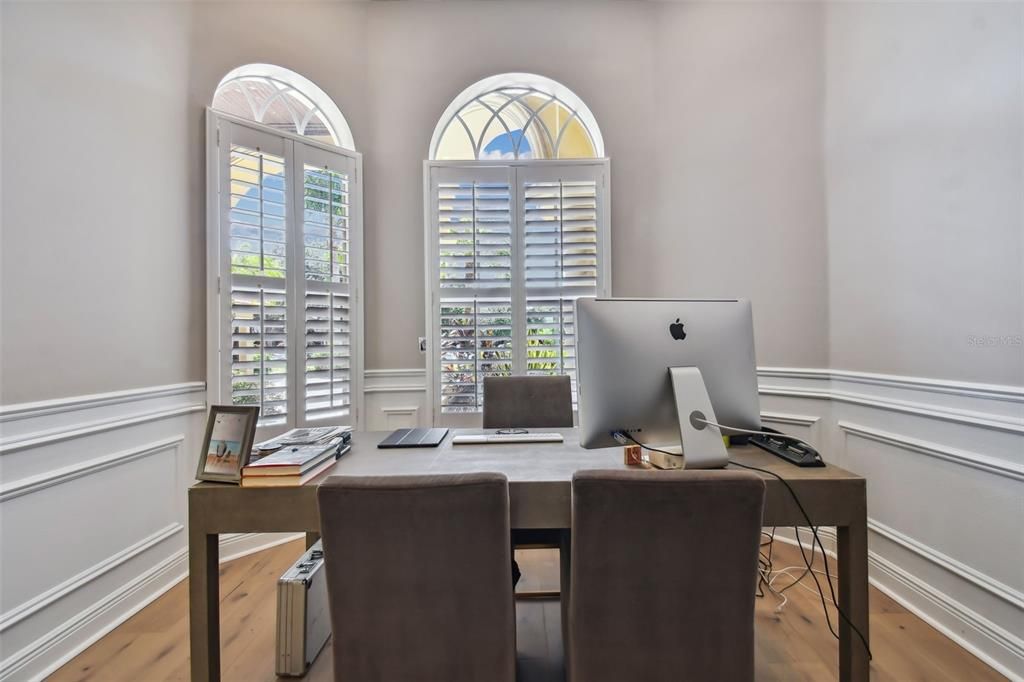 Activo con contrato: $1,225,000 (4 camas, 3 baños, 3719 Pies cuadrados)