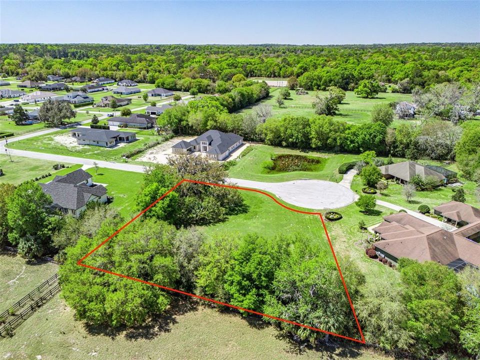 На продажу: $145,000 (0.80 acres)