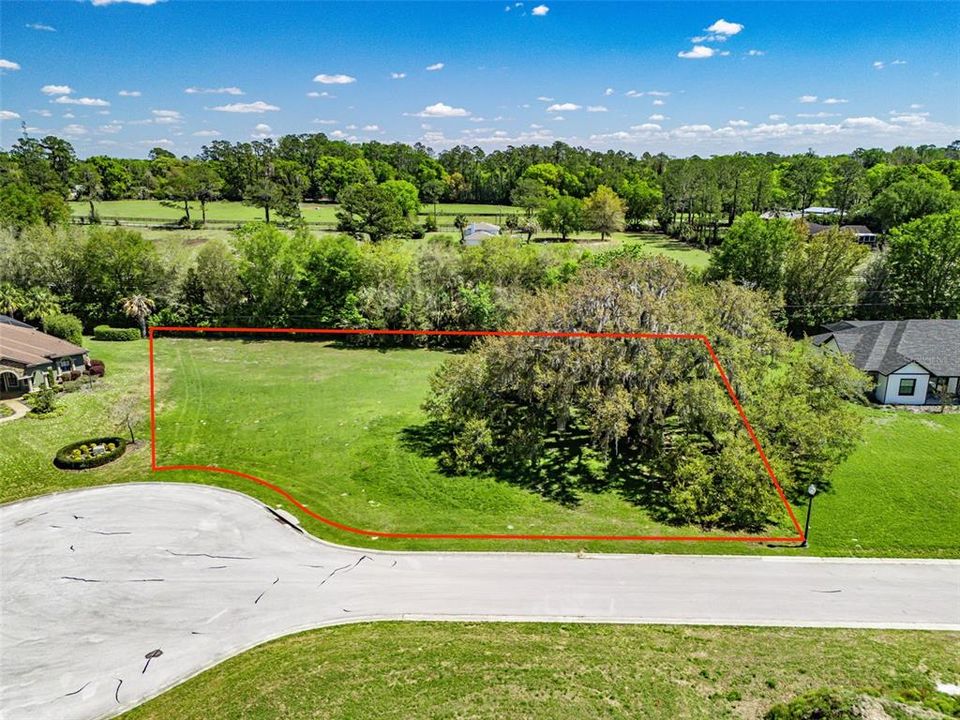 На продажу: $145,000 (0.80 acres)