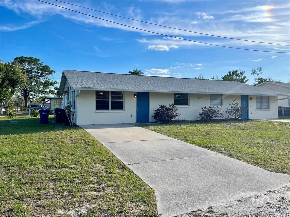 For Rent: $1,650 (2 beds, 1 baths, 882 Square Feet)