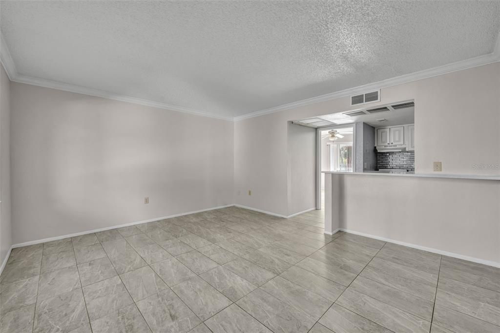 En Venta: $118,000 (2 camas, 2 baños, 992 Pies cuadrados)