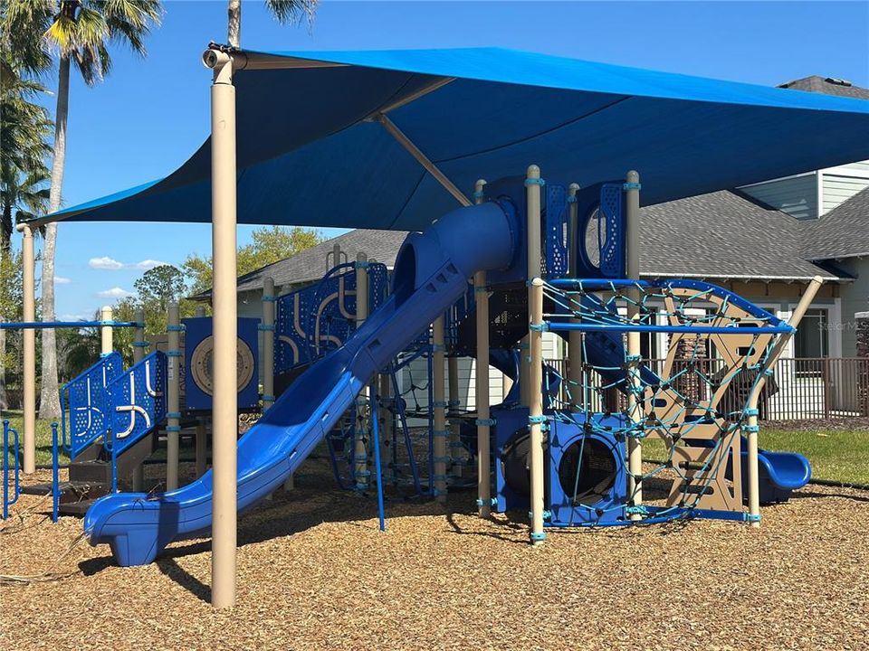 Под контрактом: $299,900 (3 спален, 2 ванн, 1263 Квадратных фут)