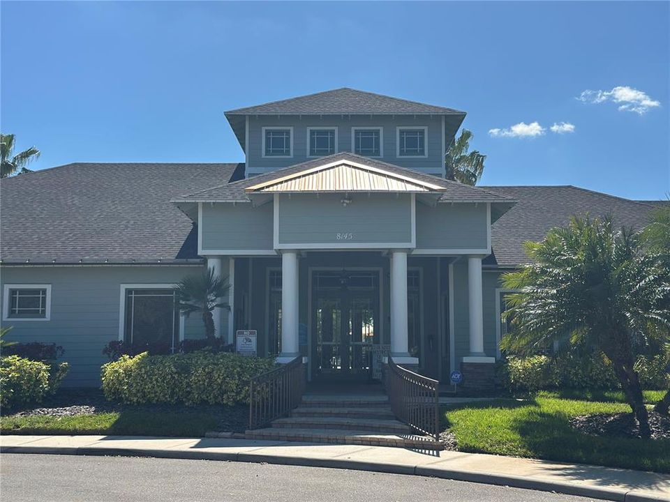 Под контрактом: $299,900 (3 спален, 2 ванн, 1263 Квадратных фут)