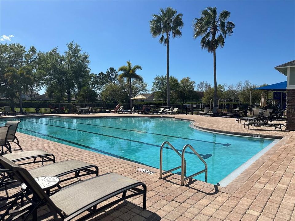 Под контрактом: $299,900 (3 спален, 2 ванн, 1263 Квадратных фут)