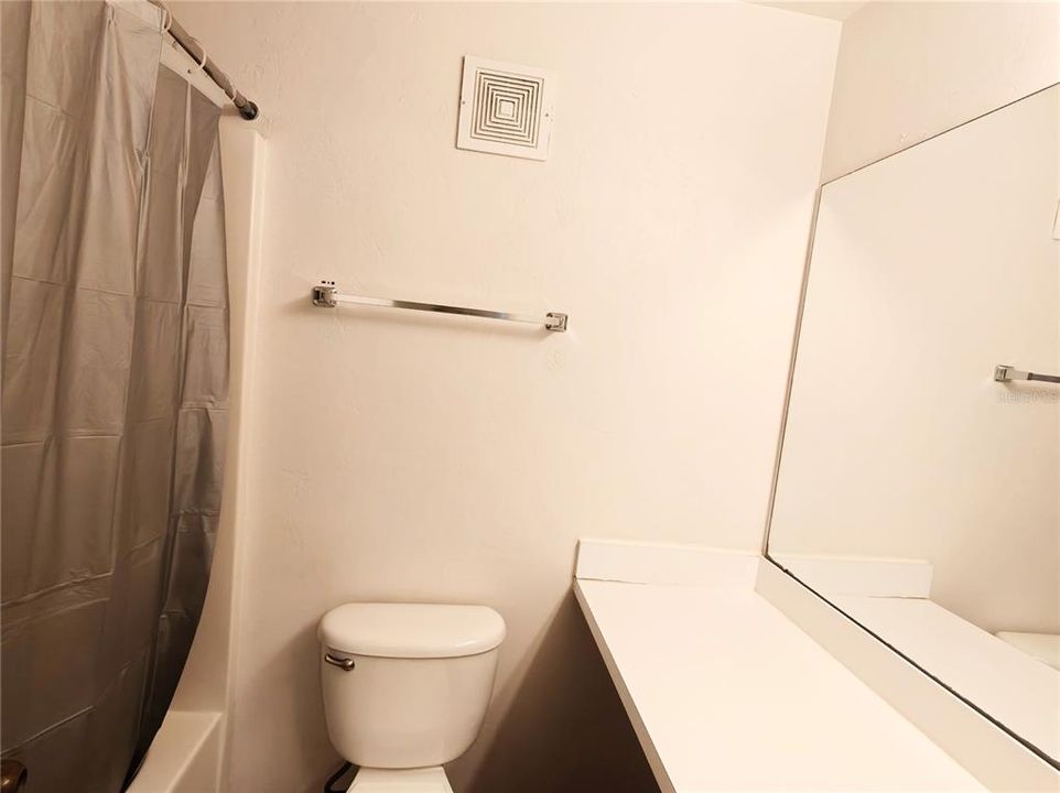 В аренду: $500 (1 спален, 1 ванн, 1177 Квадратных фут)
