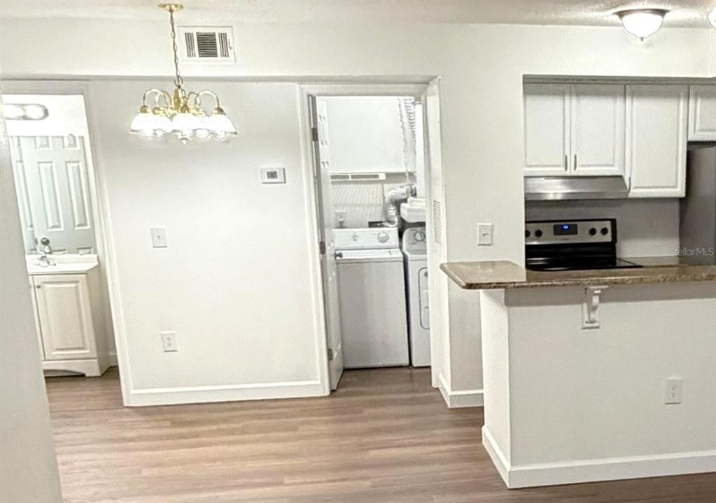 Activo con contrato: $169,900 (2 camas, 2 baños, 967 Pies cuadrados)