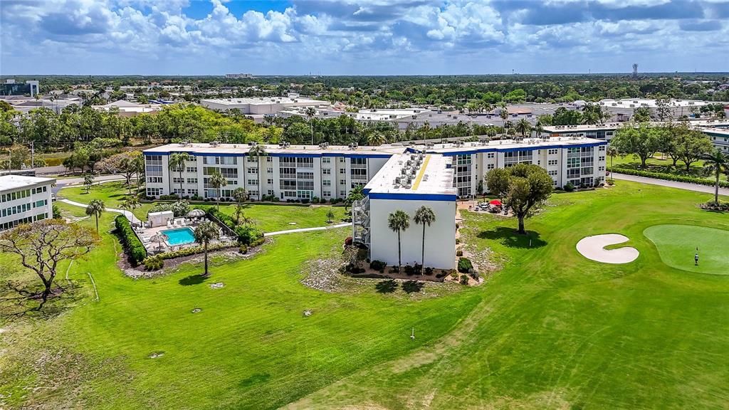 For Sale: $125,000 (2 beds, 2 baths, 891 Square Feet)