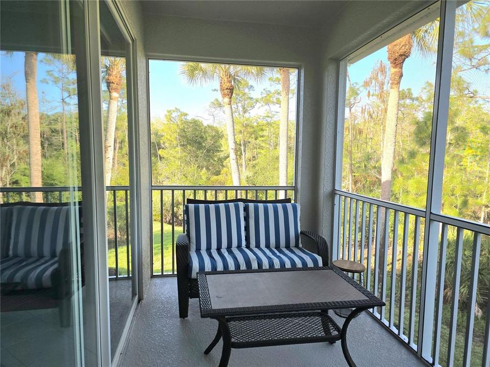 Active With Contract: $329,900 (2 beds, 2 baths, 1599 Square Feet)