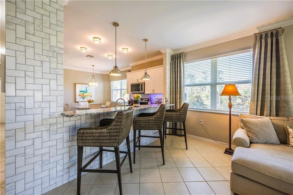 Active With Contract: $329,900 (2 beds, 2 baths, 1599 Square Feet)