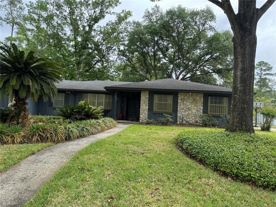 Recently Sold: $357,500 (3 beds, 2 baths, 1728 Square Feet)
