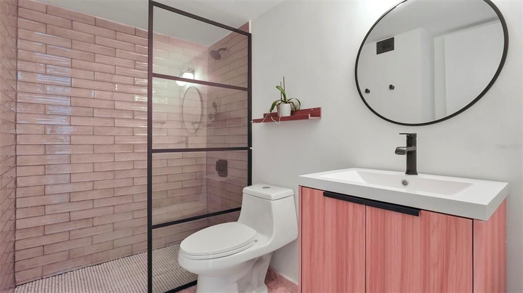 В аренду: $2,200 (1 спален, 1 ванн, 705 Квадратных фут)