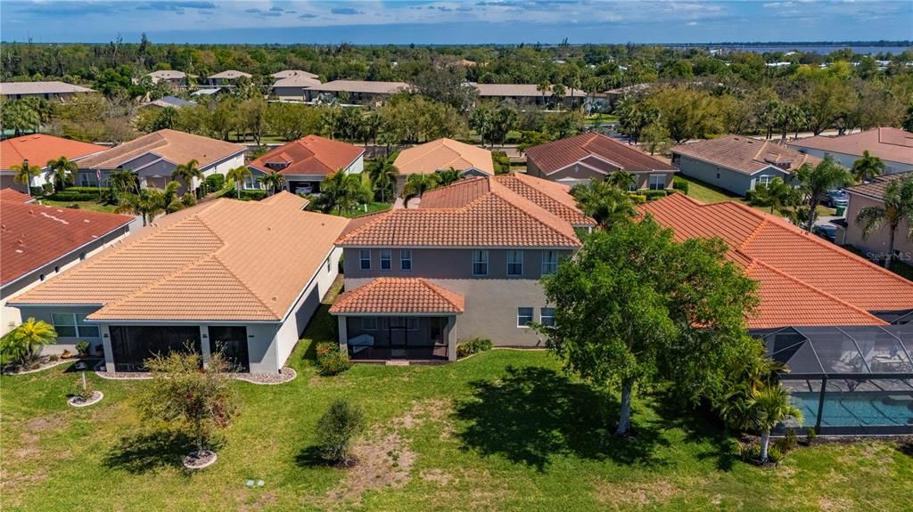 For Sale: $625,000 (5 beds, 4 baths, 4067 Square Feet)