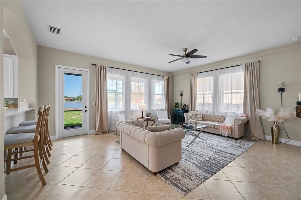 For Sale: $625,000 (5 beds, 4 baths, 4067 Square Feet)