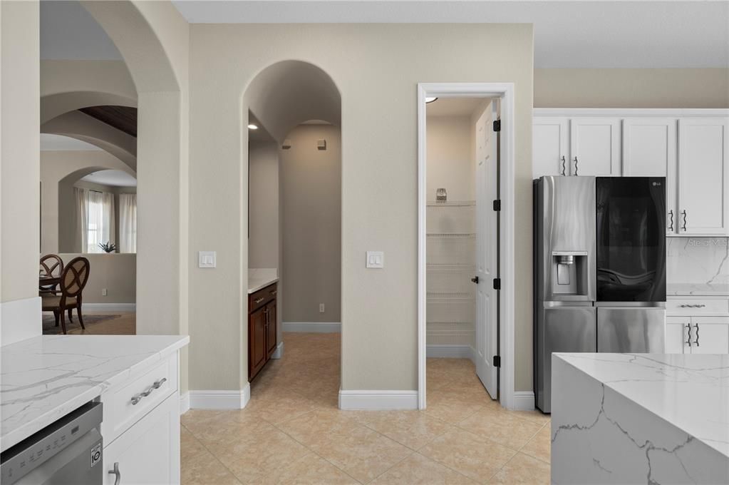 For Sale: $625,000 (5 beds, 4 baths, 4067 Square Feet)