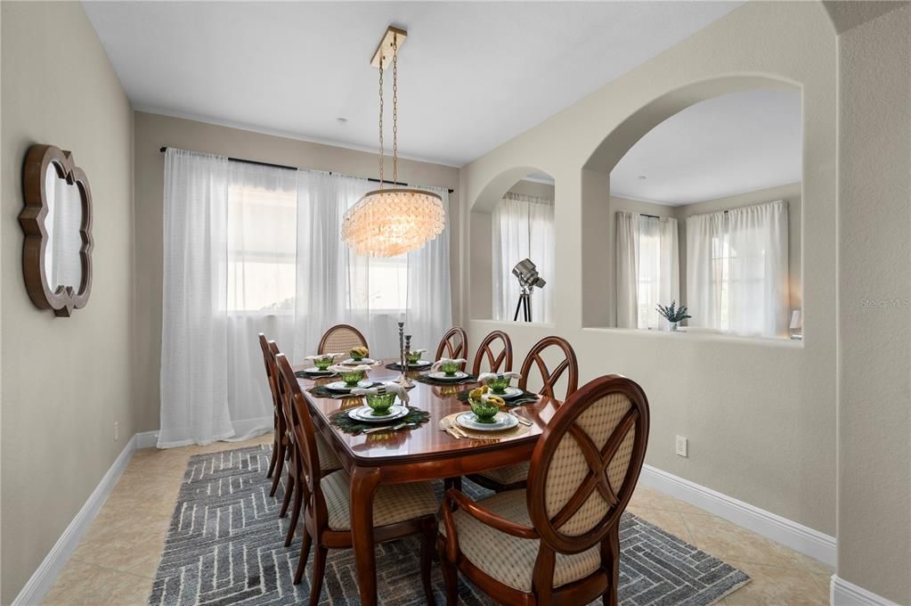 For Sale: $625,000 (5 beds, 4 baths, 4067 Square Feet)