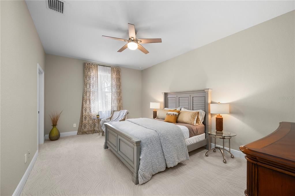 For Sale: $625,000 (5 beds, 4 baths, 4067 Square Feet)