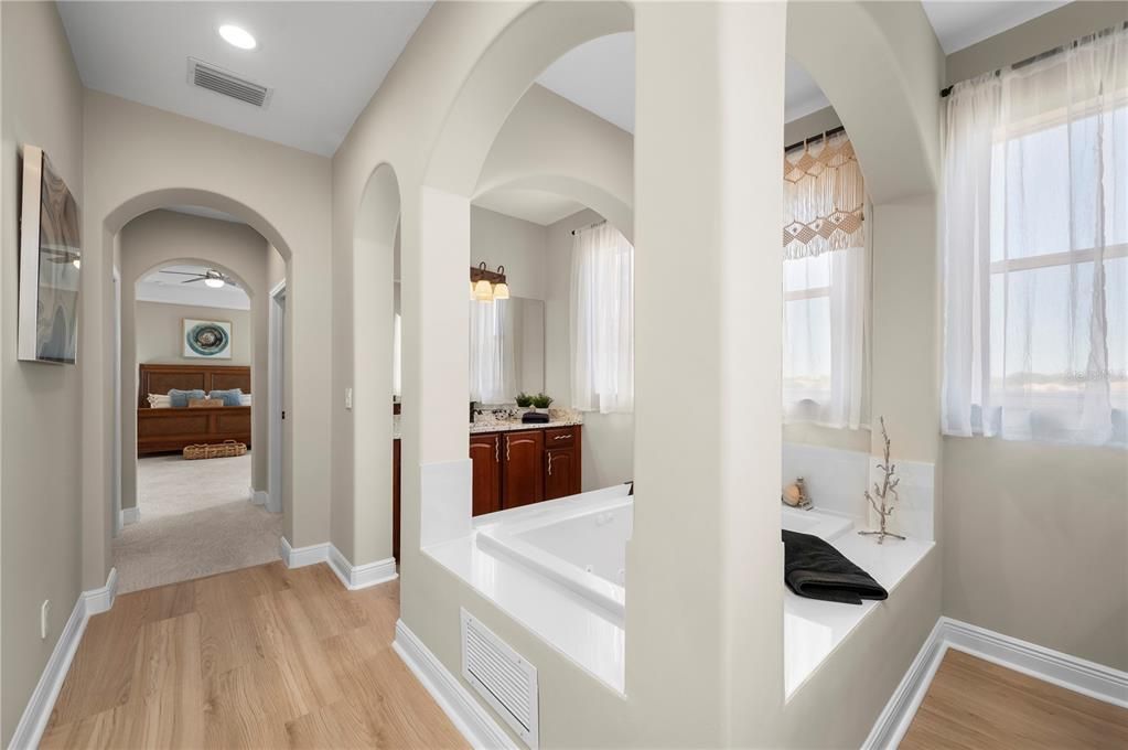 For Sale: $625,000 (5 beds, 4 baths, 4067 Square Feet)