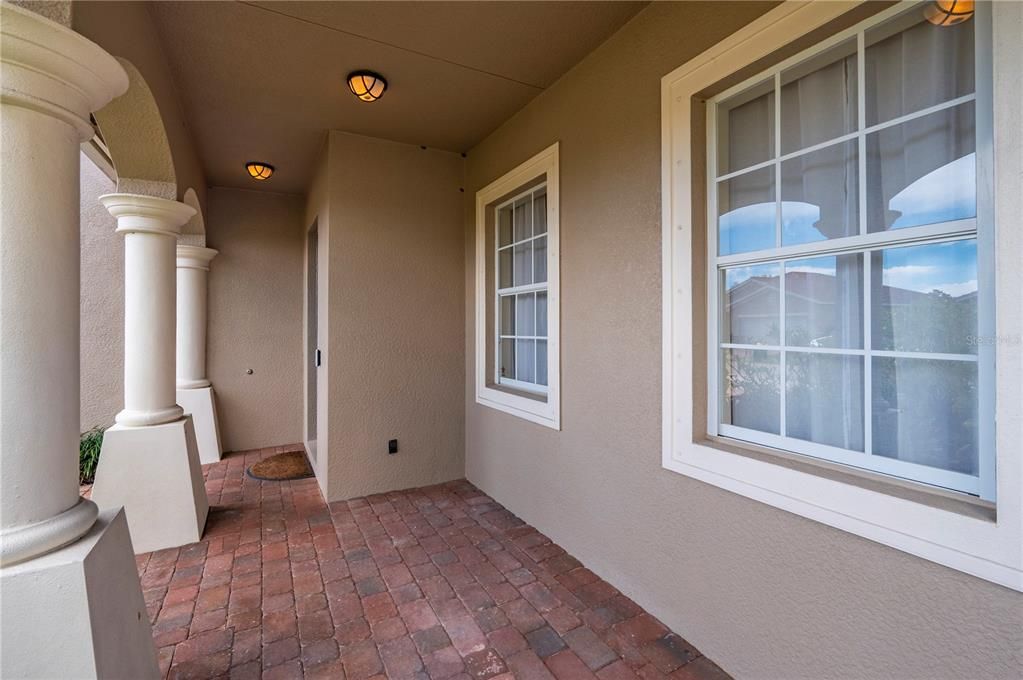 For Sale: $625,000 (5 beds, 4 baths, 4067 Square Feet)