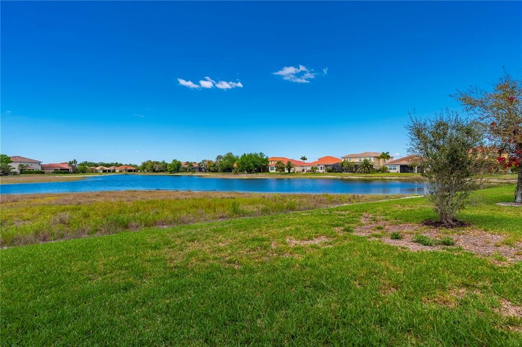 For Sale: $625,000 (5 beds, 4 baths, 4067 Square Feet)