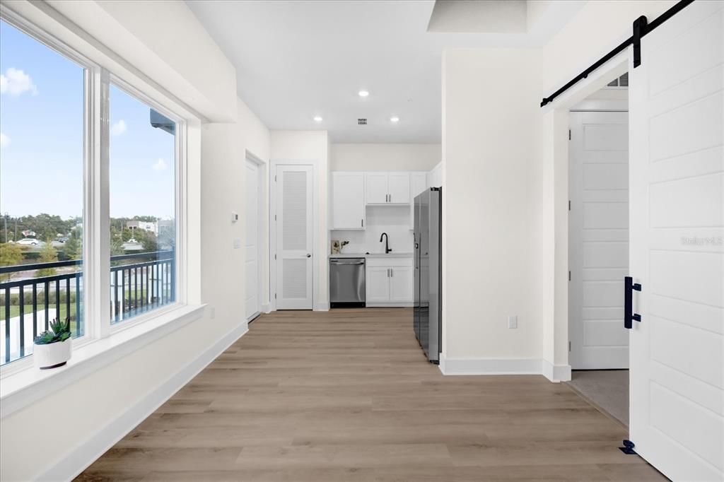 For Rent: $1,395 (1 beds, 1 baths, 450 Square Feet)