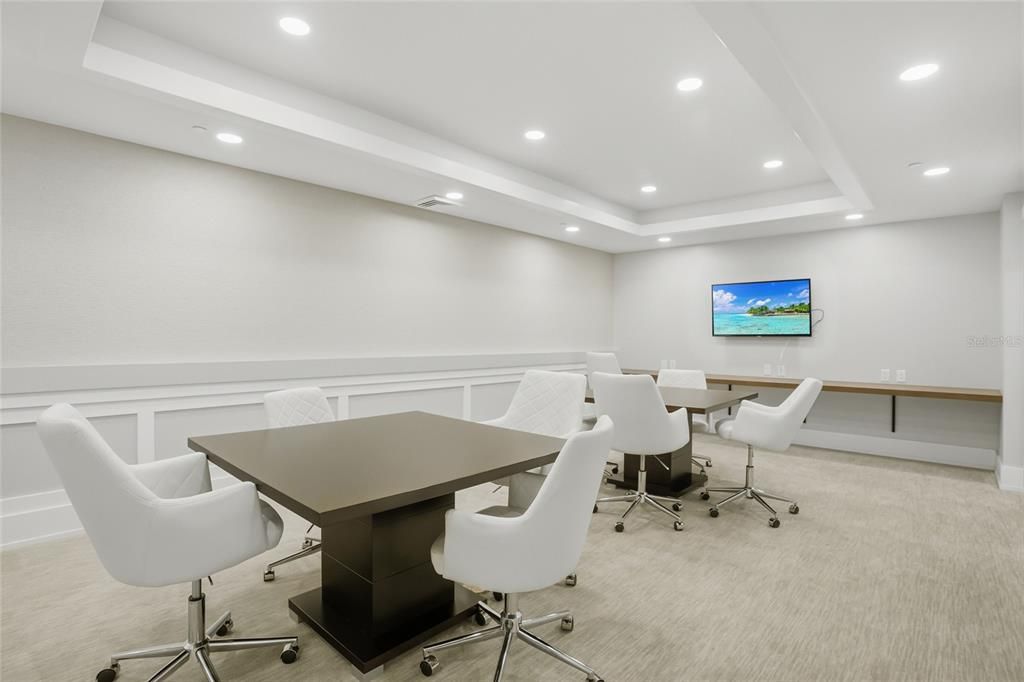 Activo con contrato: $379,900 (2 camas, 2 baños, 1402 Pies cuadrados)