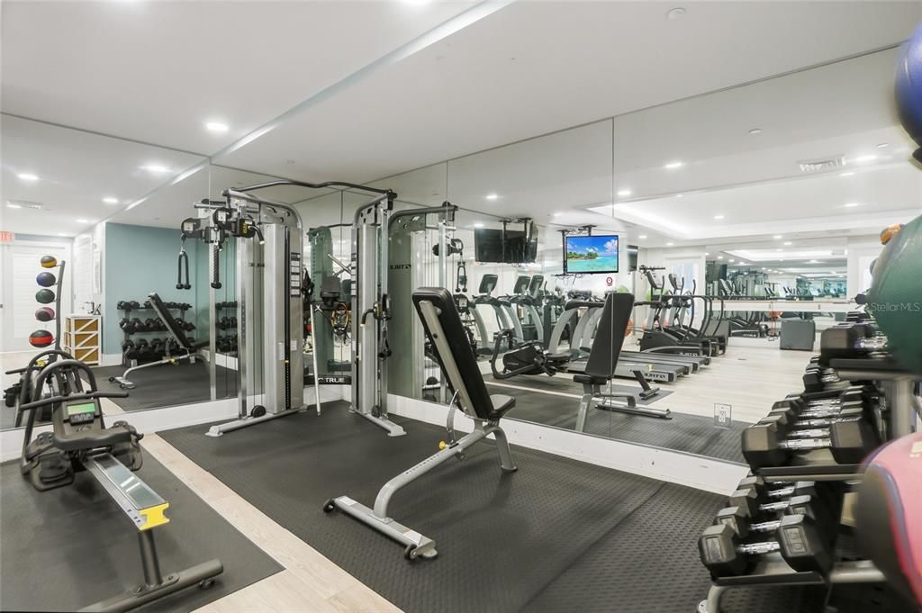 Activo con contrato: $379,900 (2 camas, 2 baños, 1402 Pies cuadrados)