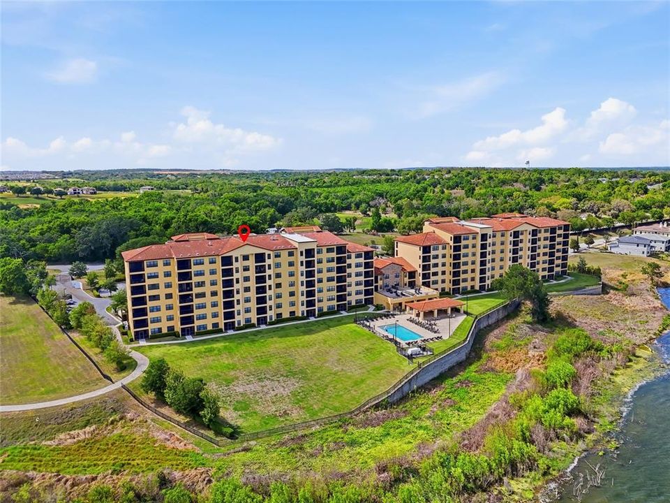 Activo con contrato: $379,900 (2 camas, 2 baños, 1402 Pies cuadrados)
