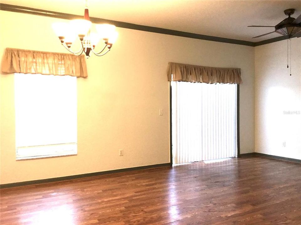 En Renta: $1,400 (2 camas, 2 baños, 1017 Pies cuadrados)