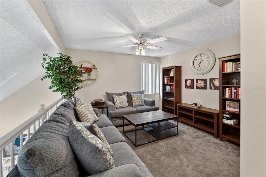 На продажу: $299,900 (3 спален, 2 ванн, 1534 Квадратных фут)