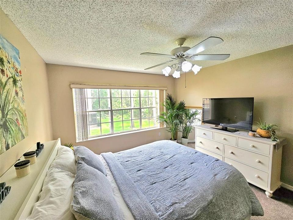 На продажу: $299,900 (3 спален, 2 ванн, 1534 Квадратных фут)