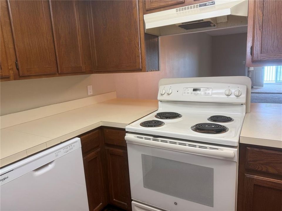For Sale: $149,500 (2 beds, 2 baths, 1252 Square Feet)