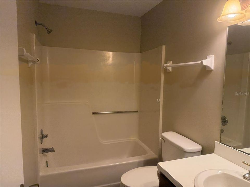 For Sale: $149,500 (2 beds, 2 baths, 1252 Square Feet)