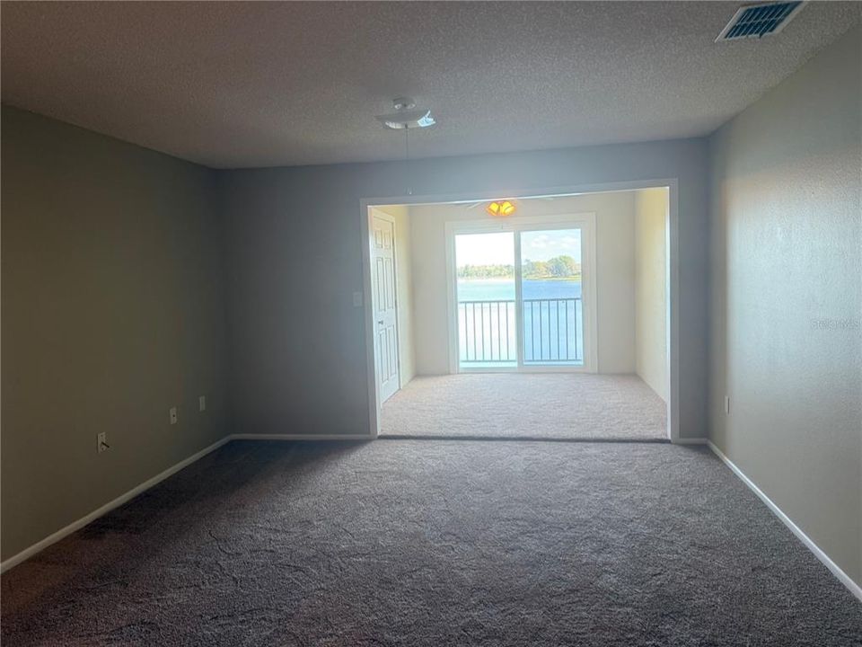 For Sale: $149,500 (2 beds, 2 baths, 1252 Square Feet)