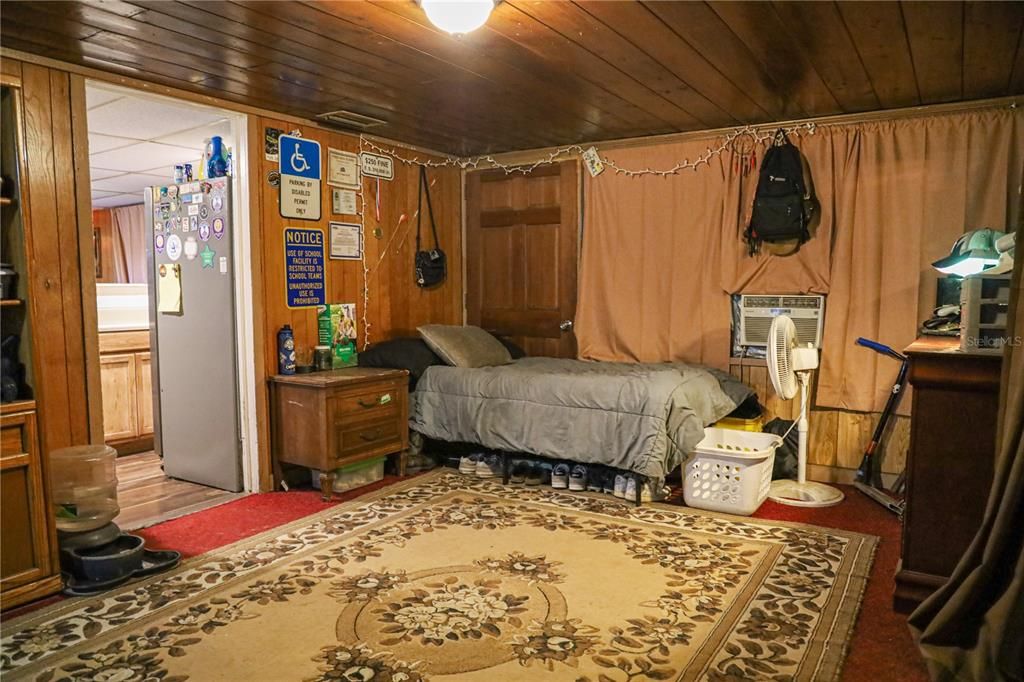 For Sale: $330,900 (0 beds, 0 baths, 924 Square Feet)