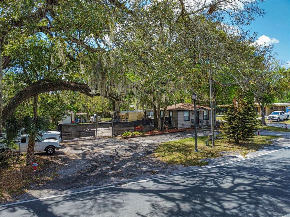 For Sale: $330,900 (0 beds, 0 baths, 924 Square Feet)