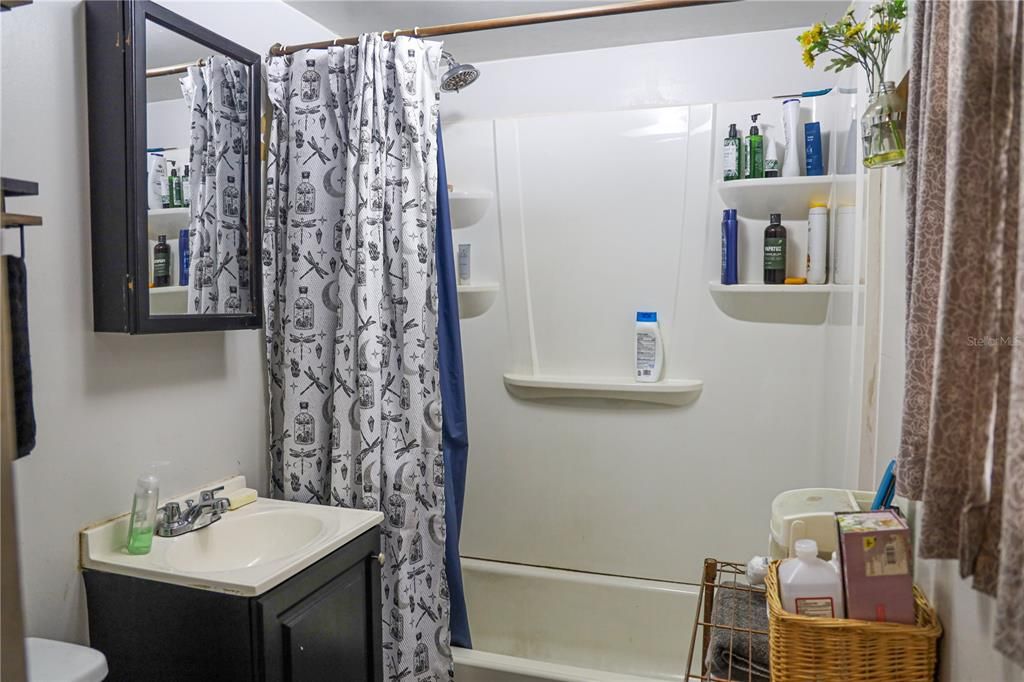 For Sale: $330,900 (0 beds, 0 baths, 924 Square Feet)