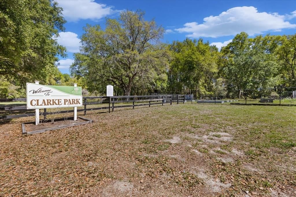 Active With Contract: $239,900 (3 beds, 1 baths, 1096 Square Feet)