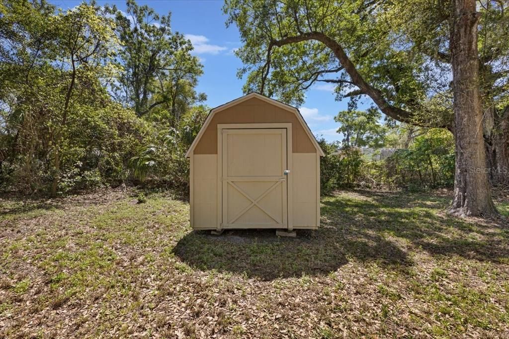 Active With Contract: $239,900 (3 beds, 1 baths, 1096 Square Feet)