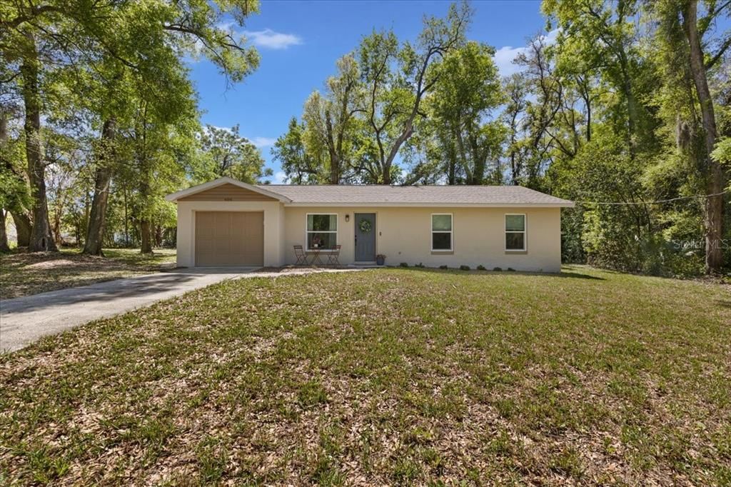 Active With Contract: $239,900 (3 beds, 1 baths, 1096 Square Feet)