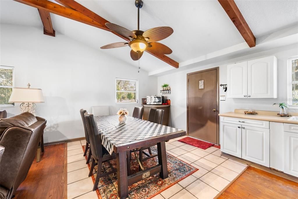 En Venta: $290,000 (3 camas, 1 baños, 1020 Pies cuadrados)