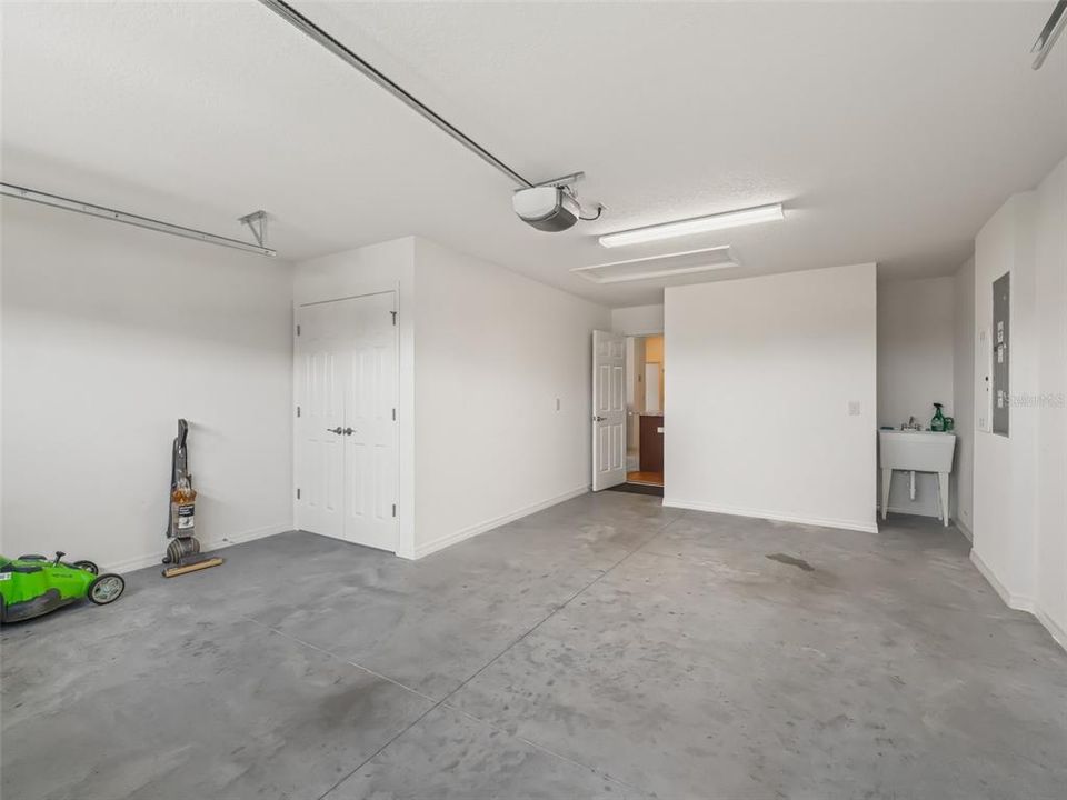 На продажу: $279,000 (2 спален, 2 ванн, 1258 Квадратных фут)