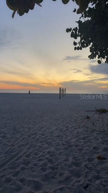 For Rent: $4,400 (2 beds, 2 baths, 1150 Square Feet)