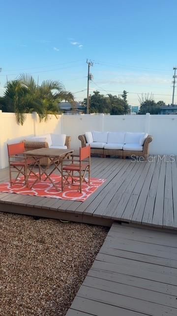 For Rent: $4,400 (2 beds, 2 baths, 1150 Square Feet)