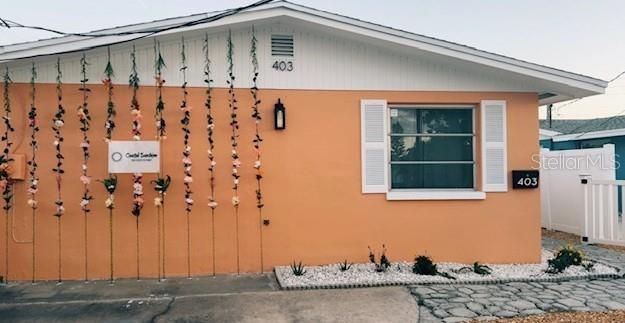 For Rent: $4,400 (2 beds, 2 baths, 1150 Square Feet)