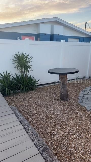 For Rent: $4,400 (2 beds, 2 baths, 1150 Square Feet)