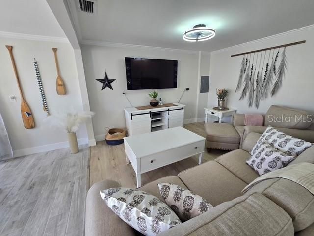 For Rent: $4,400 (2 beds, 2 baths, 1150 Square Feet)