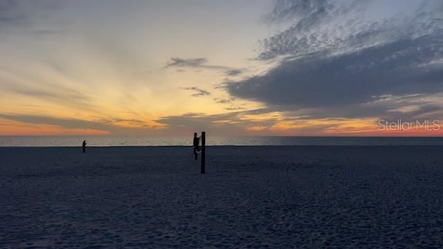 For Rent: $4,400 (2 beds, 2 baths, 1150 Square Feet)